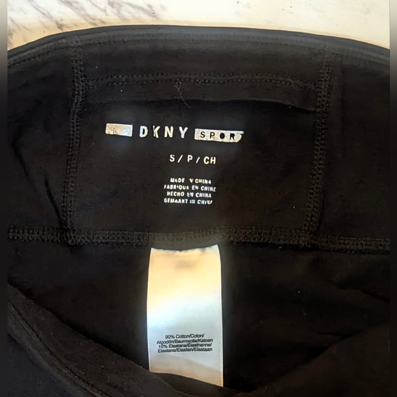 Black DKNY Sport leggings - Picture 3 of 3